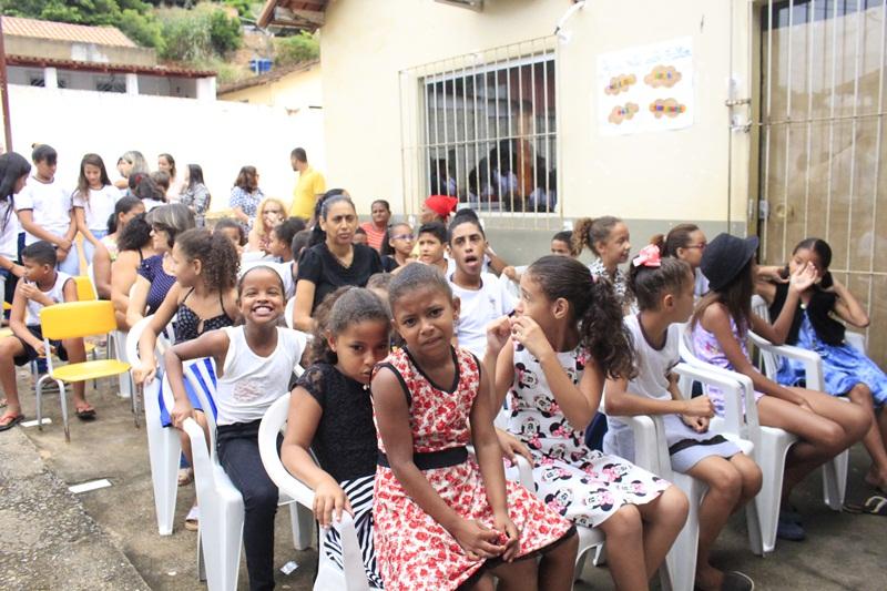 Medeiros Neto: Secretaria de Educação realiza aula inaugural do projeto CRIAF