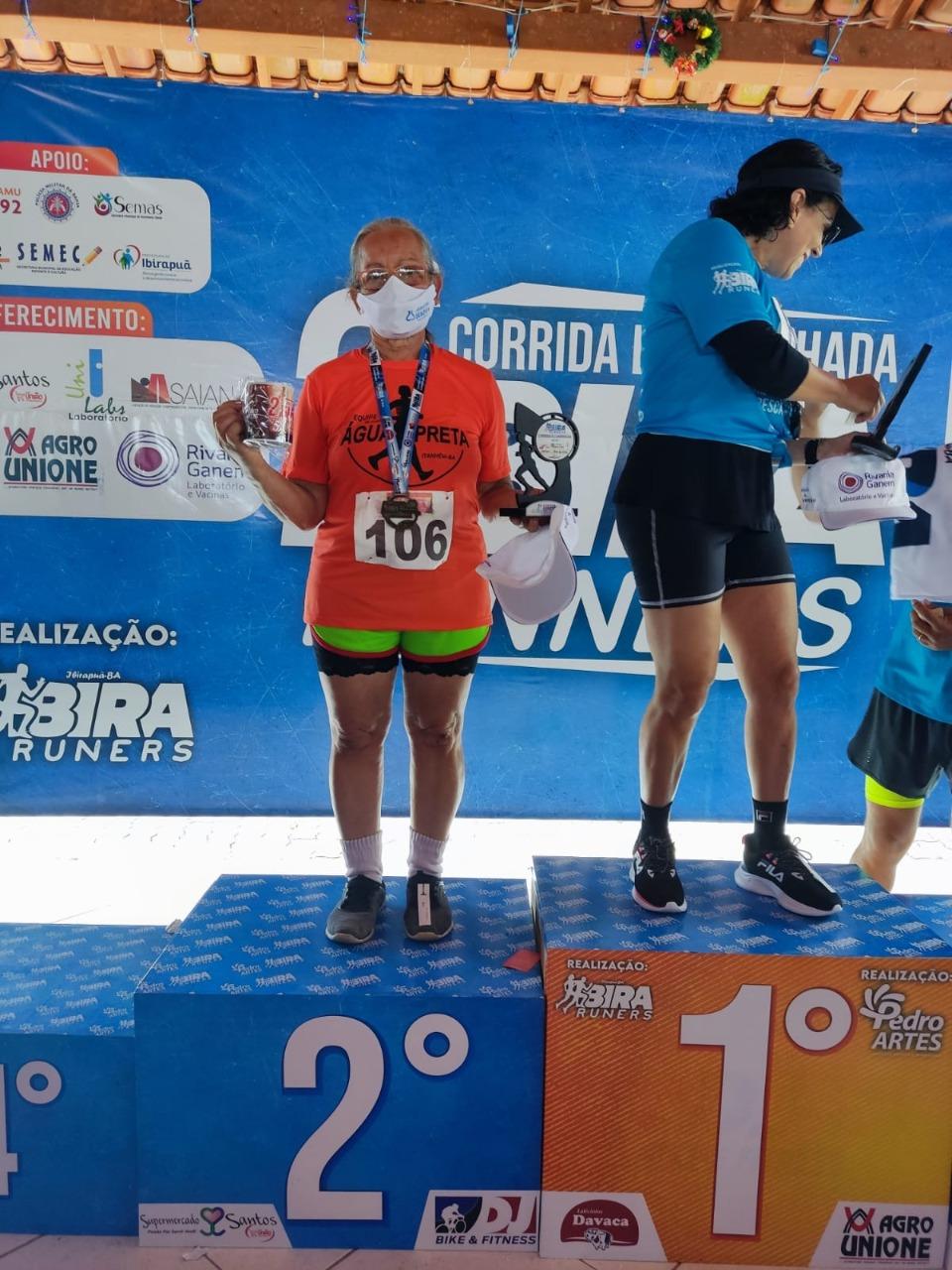 Equipe Água Preta de Atletismo de Itanhém conquista 10 pódios em Ibirapuã e ganha prêmio de segunda maior delegação da 2ª Bira Runners.