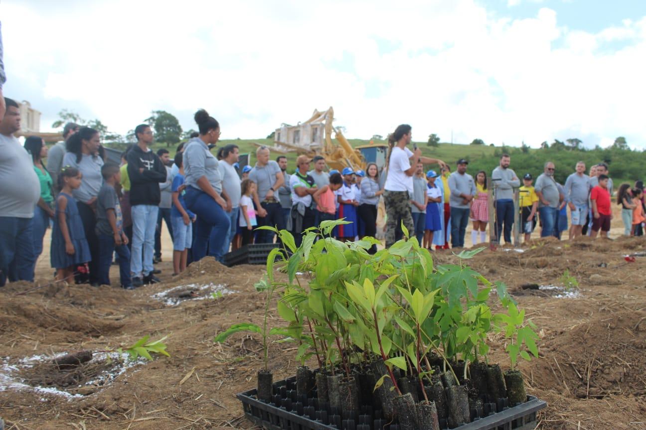Corcovado realiza plantio de árvores em comemoração ao Dia Mundial do Meio Ambiente