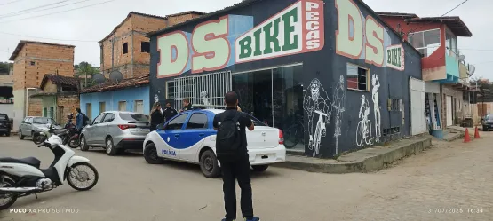 Empresário sofre tentativa de homicídio em Medeiros Neto; suspeitos fugiram em motocicleta