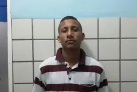 Homicidas cerram grades e fogem da cadeia em Teixeira