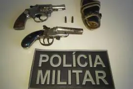 Homem ameaça funcionários da Coelba com armas de fogo, no interior de Vereda