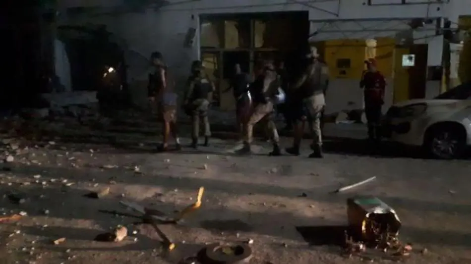 Bandidos explodem Prosegur, fecham BR 101 e tocam terror em Eunápolis