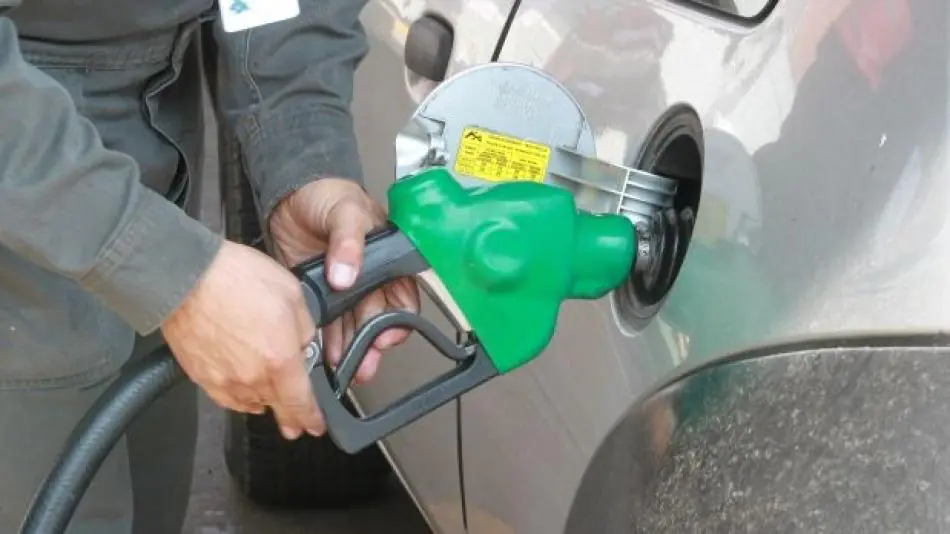 Preço da gasolina terá novo aumento a partir de 1° de janeiro