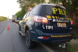 Ciclista morre esmagado por carreta na BR 101, próximo ao posto da PRF