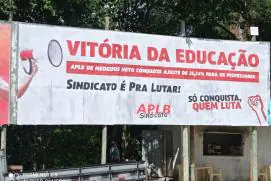 APLB/Sindicato de Medeiros Neto comemora conquista do reajuste salarial para professores