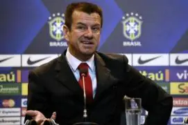 Sem Gabriel Paulista, Dunga anuncia convocados para amistosos da Seleção.