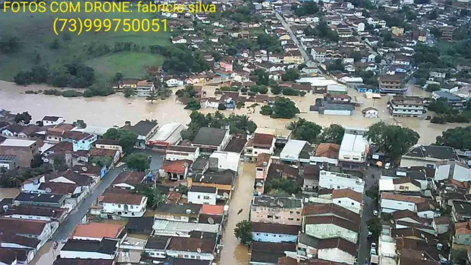Enchente em Medeiros Neto já é considerada a segunda maior da história da cidade; veja fotos e vídeos   