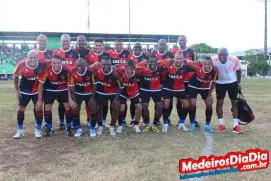 Time Master do Flamengo joga em Nanuque-MG vence a partida com show de simpatia 