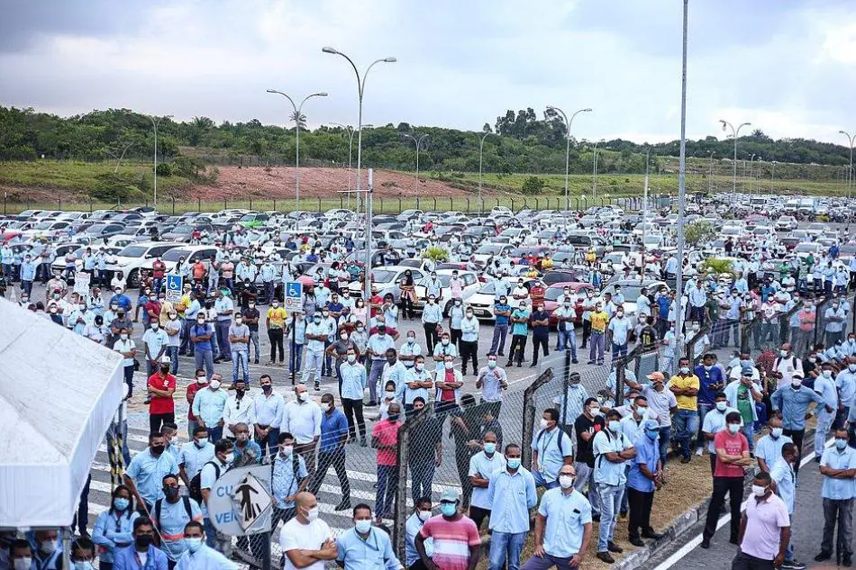 Ford consegue liminar e poderá demitir trabalhadores na Bahia