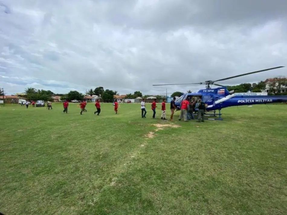 Helicóptero do Graer inicia ações de resgate e suporte em cidades do Extremo Sul