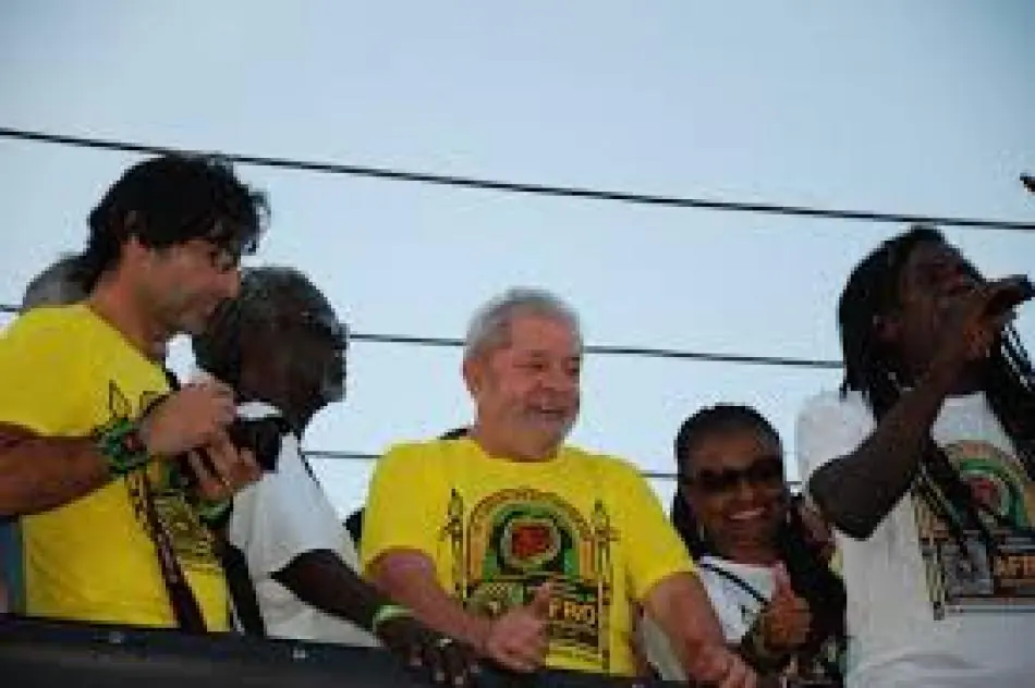 Lula é vaiado durante caminhada em comemoração ao Dia da Consciência Negra