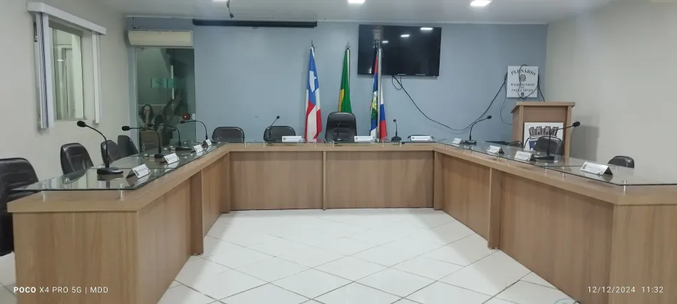 Medeiros Neto: Vereadores eleitos e reeleitos tomam posse em 1º de Janeiro