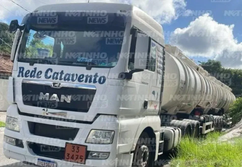 Motorista de carreta é preso por furto de óleo diesel na BR 101