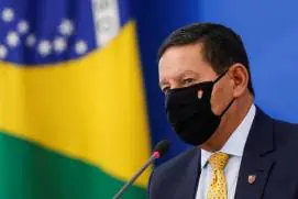 Mourão é diagnosticado com covid-19 e ficará em isolamento no Jaburu