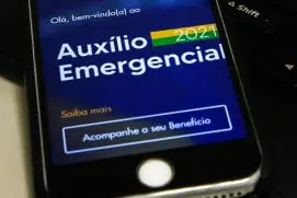 Pais solteiros receberão retroativo do auxílio emergencial