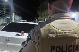 PM prende motorista embriagado após direção perigosa na BA-994, em Vereda