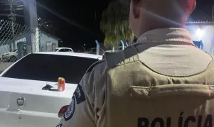 PM prende motorista embriagado após direção perigosa na BA-994, em Vereda
