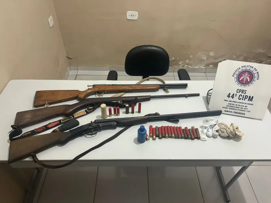 Polícia Militar apreende armas de fogo após conflito entre vizinhos no interior de Itanhém