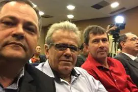 Prefeito de Itanhém, participa da apresentação do consórcios de saúde.