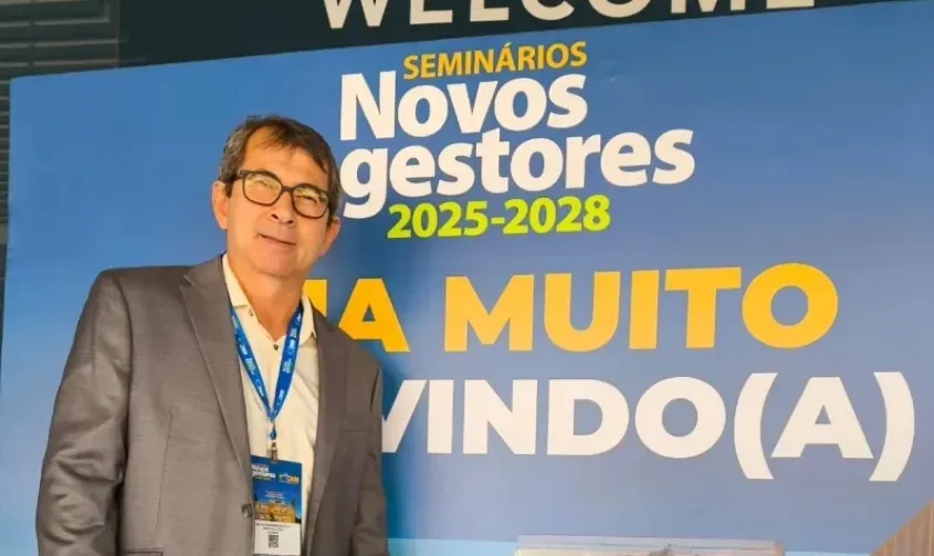 Prefeito eleito de Itanhém participa de Seminário Novos Gestores em Brasília