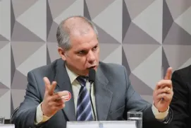 Presidente do INSS é afastado após operação da PF que investiga fraude bilionária