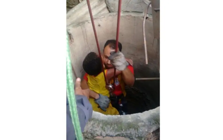 Menino De Seis Anos Cai Em Cisterna De Metros De Profundidade E Sobrevive Ao Segurar Em Cano