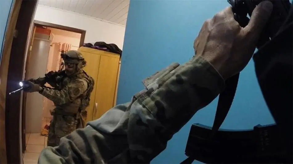 Vídeo: Operação da PF prende traficante internacional em Teixeira; casa tinha ‘bunker’ e passagem secreta
