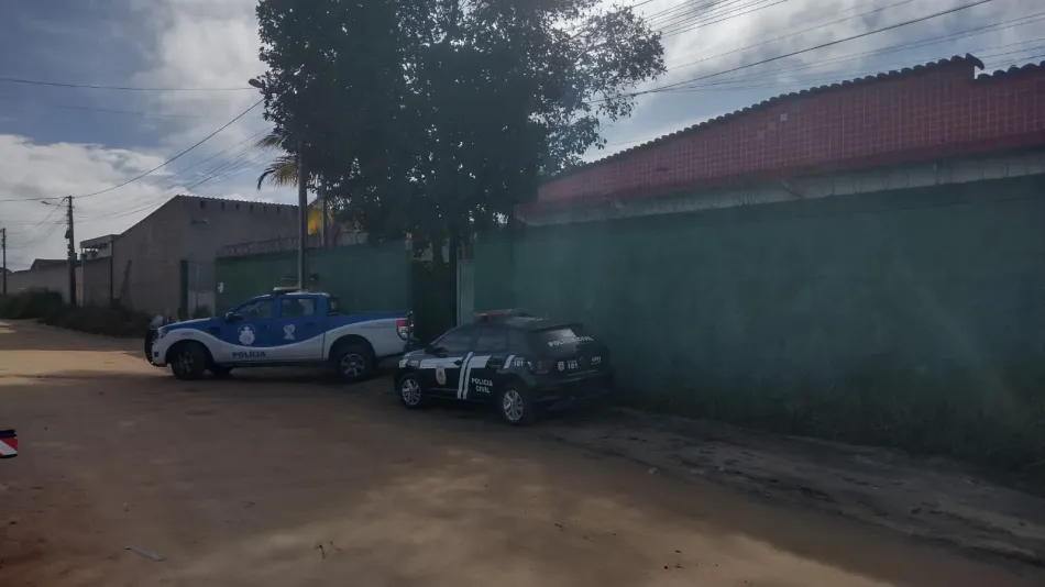 VÍDEO: Polícia Civil desativa depósito clandestino de combustíveis em Teixeira de Freitas